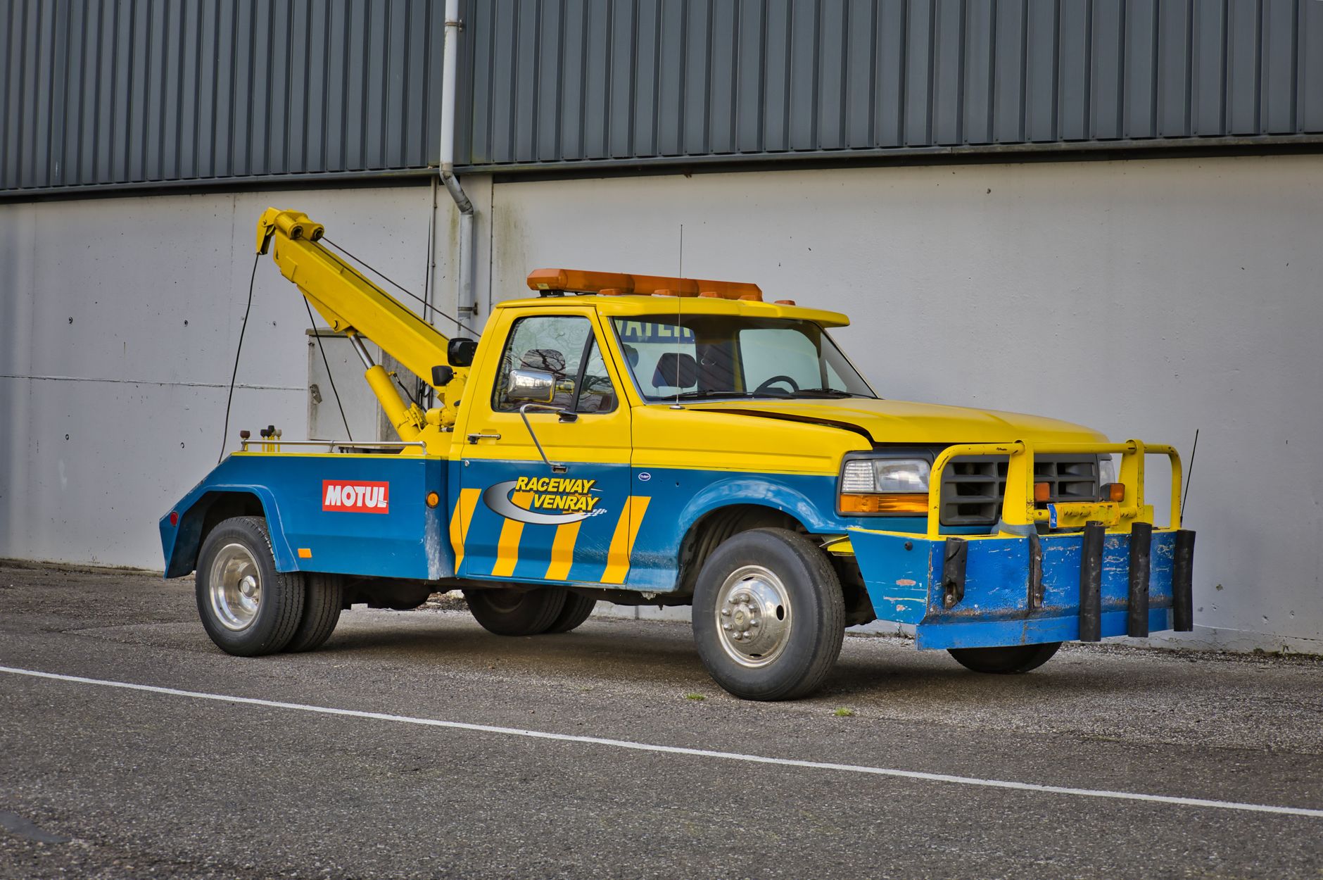 Remorquage voiture équipe à Charleville-Mézières